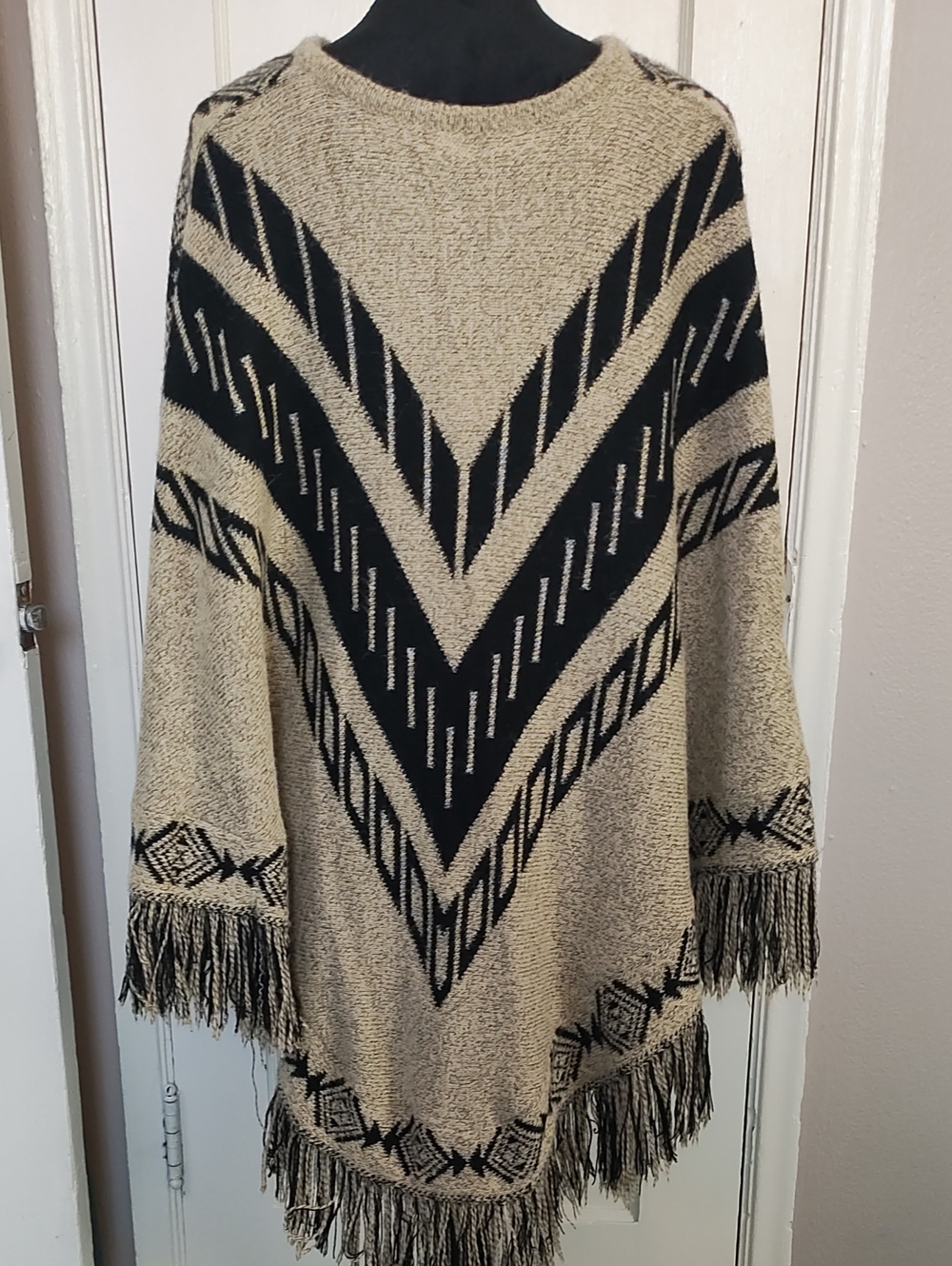 Charming Charlie Aztec sweater poncho
